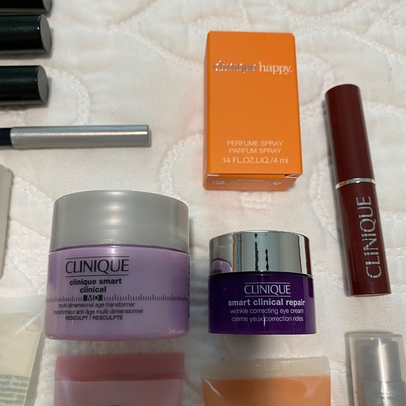 Clinique Big Bundle! - Picture 4 of 7